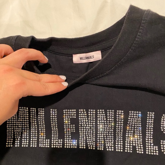 Thick Millennials black crop top - Picture 2 of 3